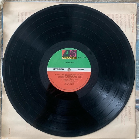 Self Titled Foreigner lp 1977 - Picture 4 of 4